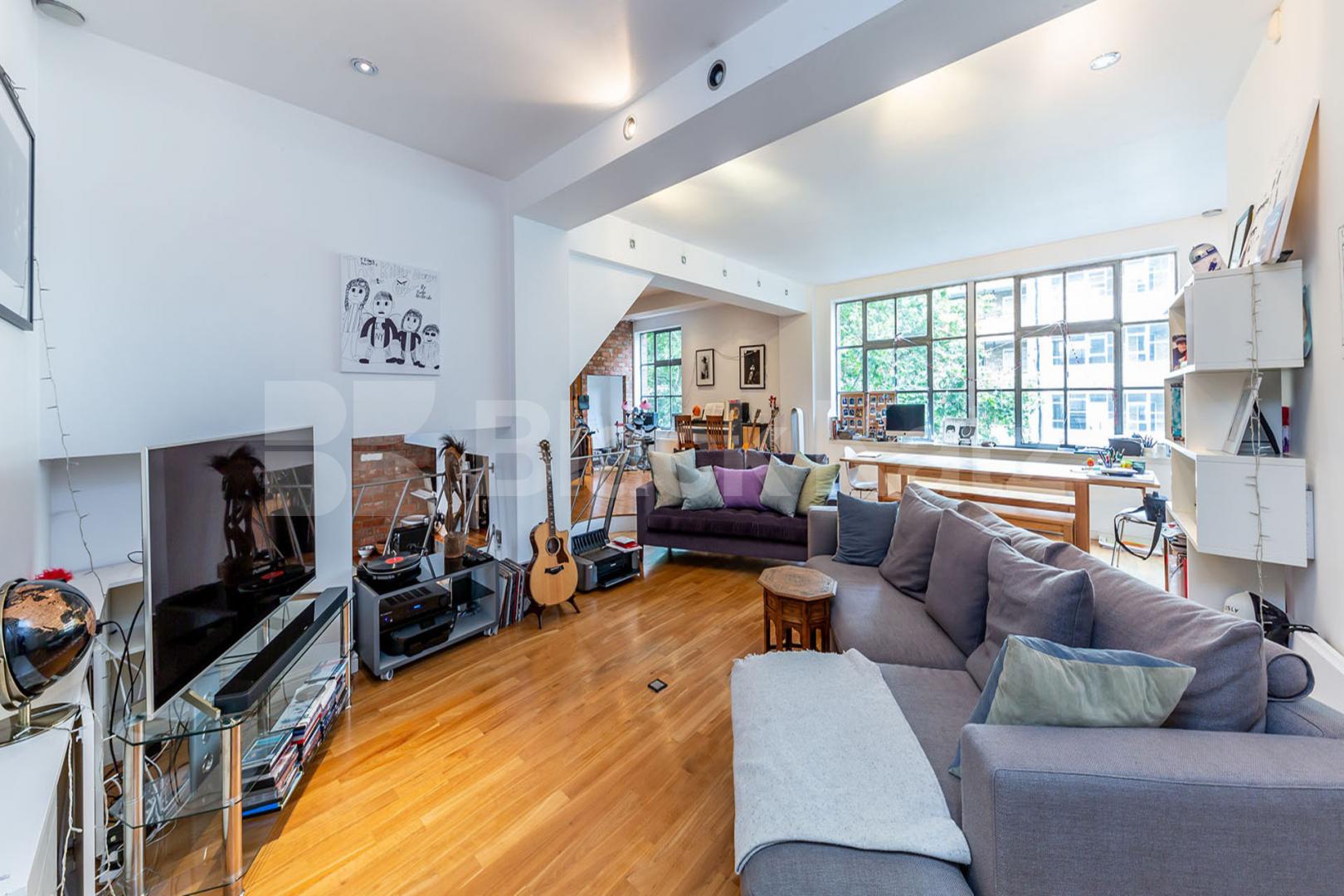  Iconic Paramount warehouse conversion located a few minutes to Farringdon  St John Street, Clerkenwell - Farringdon - Barbican 