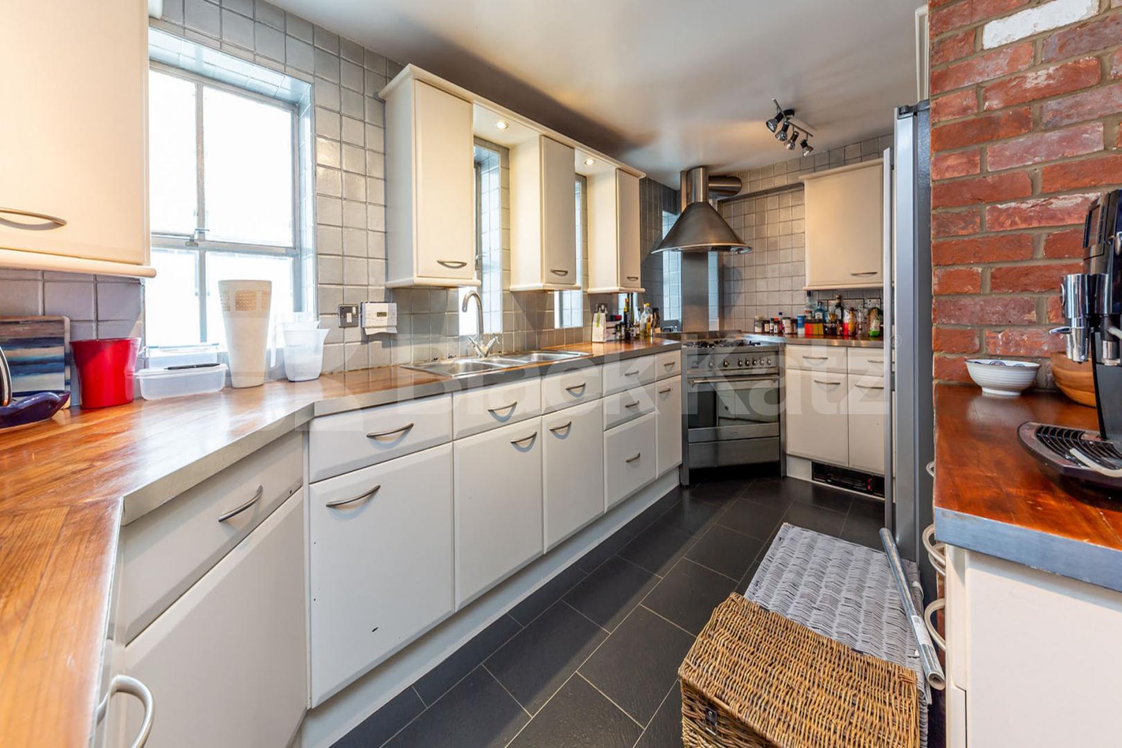  Iconic Paramount warehouse conversion located a few minutes to Farringdon  St John Street, Clerkenwell - Farringdon - Barbican 