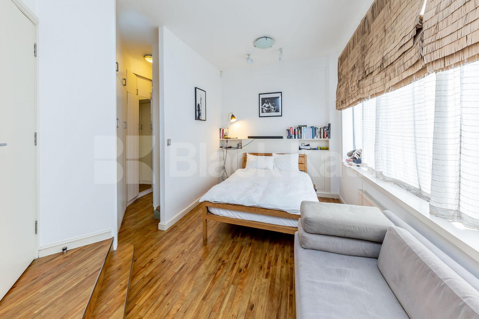  Iconic Paramount warehouse conversion located a few minutes to Farringdon  St John Street, Clerkenwell - Farringdon - Barbican 