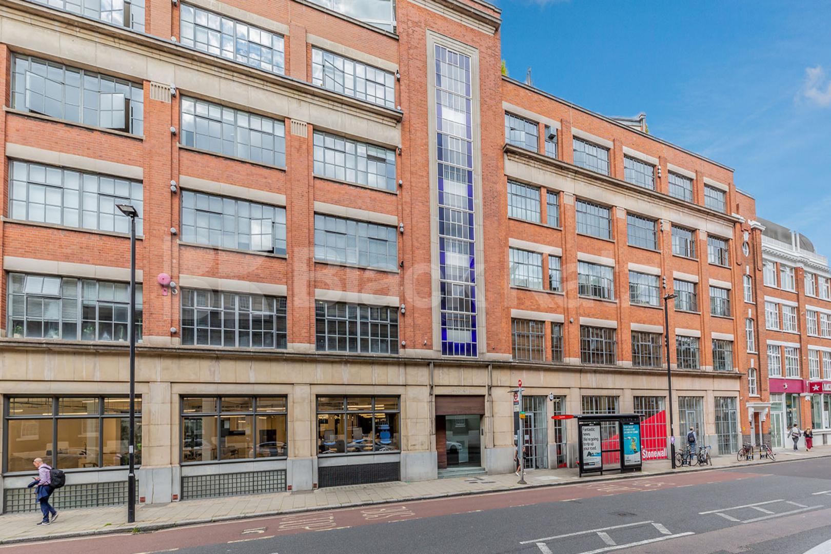  Iconic Paramount warehouse conversion located a few minutes to Farringdon  St John Street, Clerkenwell - Farringdon - Barbican 