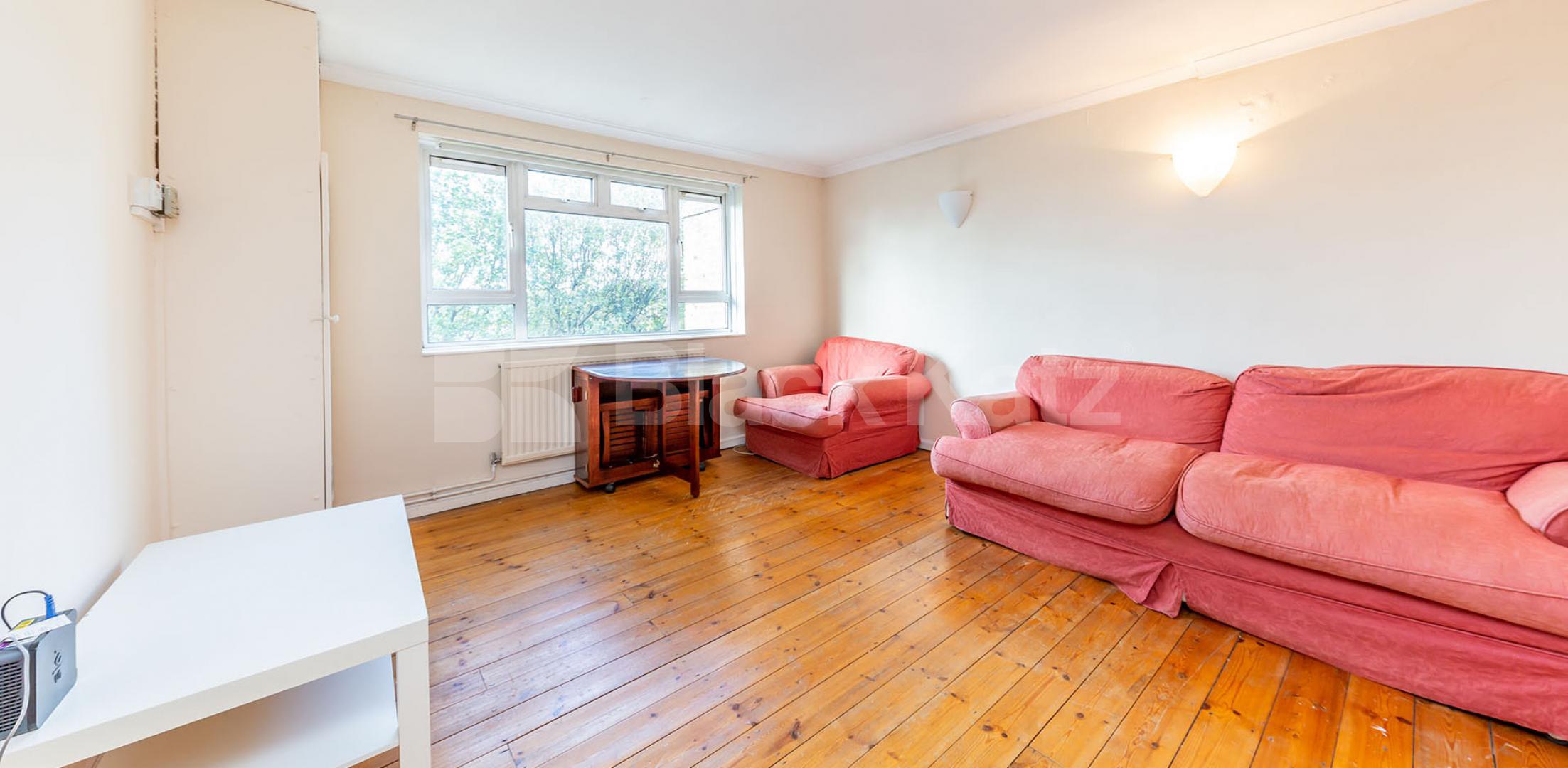 			1 Bedroom, 1 bath, 1 reception Flat			 Richmond Crescent , BARNSBURY