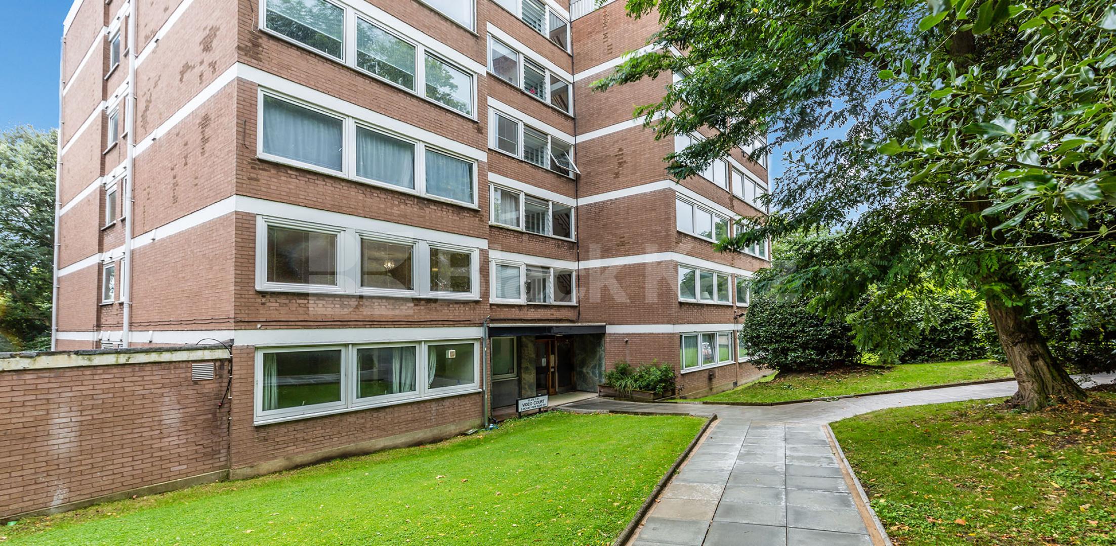 			NEW, 2 Bedroom, 1 bath, 1 reception Flat			 Mount View Road, FINSBURY PARK-STROUD GREEN