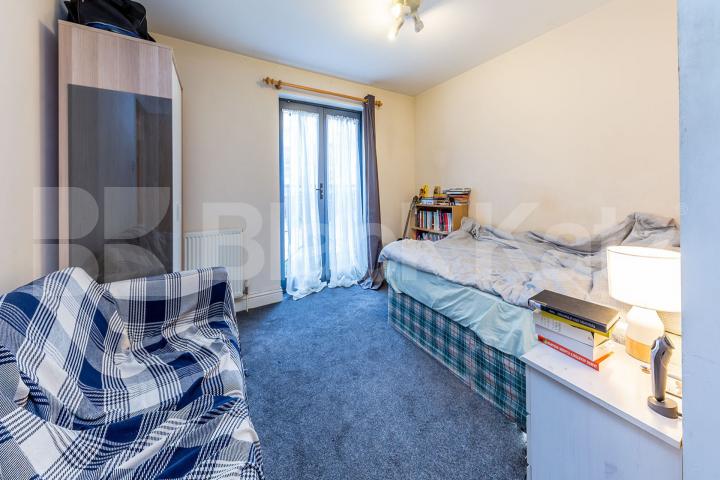 			3 Bedroom, 2 bath, 1 reception Flat			 Manor Gardens, Holloway