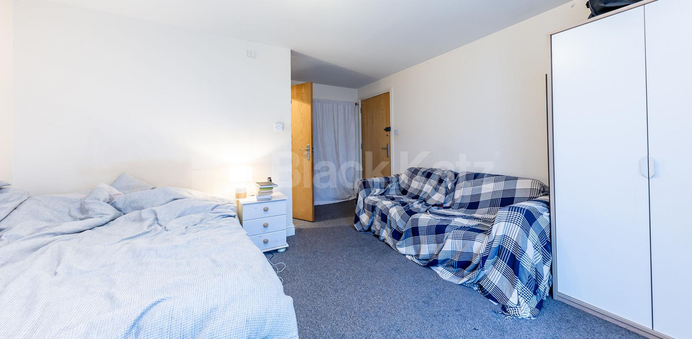 			2 Bedroom, 2 bath, 1 reception Flat			 Manor Gardens, Holloway