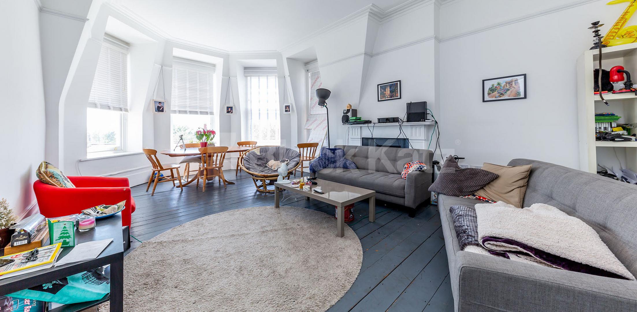 			Spectacular Top Floor Property !!!, 3 Bedroom, 1 bath, 1 reception Flat			 Linden Mansions, Hornsey Lane, Highgate/Archway