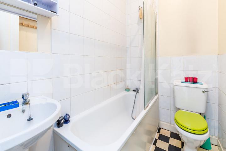Cosy 1 double bedroom property located a few seconds to Highbury & islington Upper Street  , Highbury & Islington 