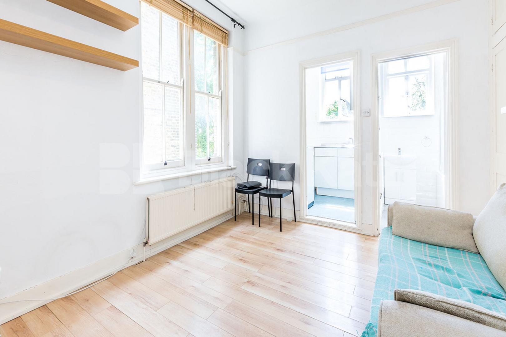 Located within a period conversion situated on the raised ground floor Cathcart Hill, Dartmouth Park