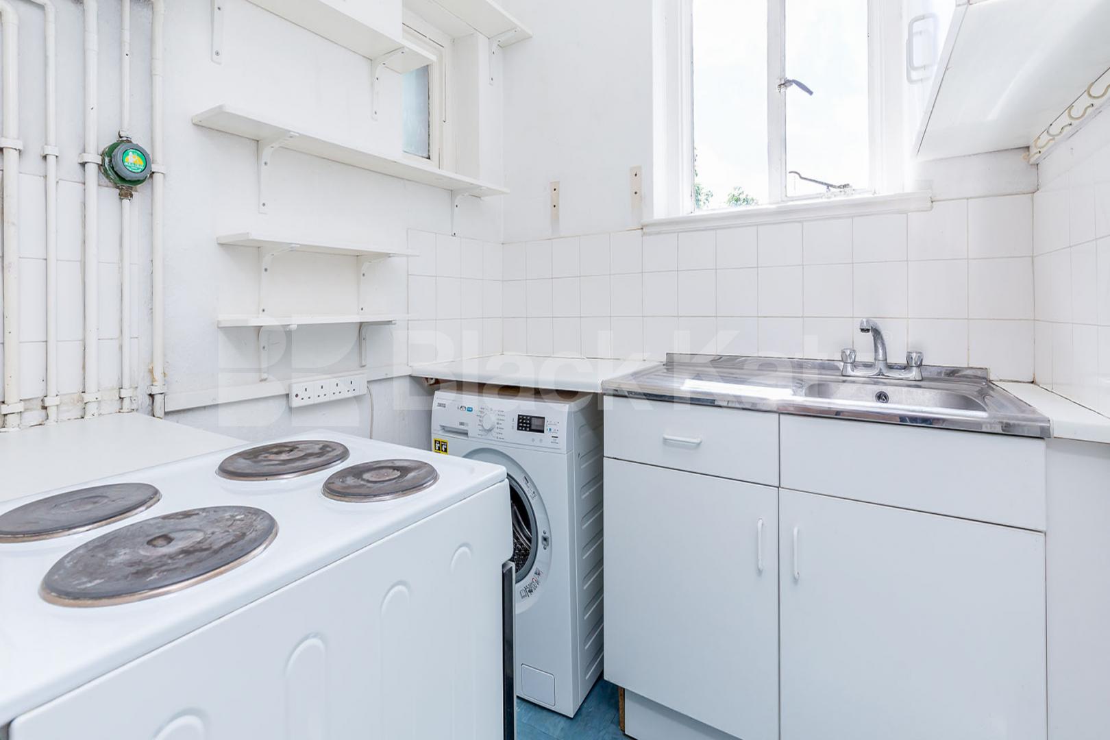 Located within a period conversion situated on the raised ground floor Cathcart Hill, Dartmouth Park