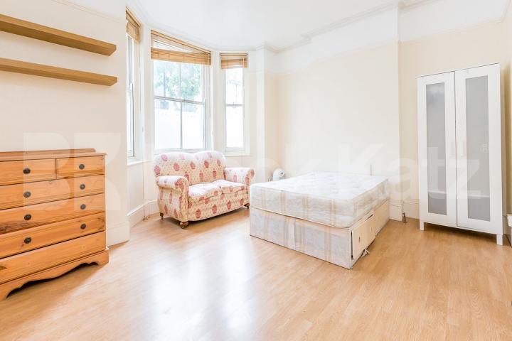 Located within a period conversion situated on the raised ground floor Cathcart Hill, Dartmouth Park