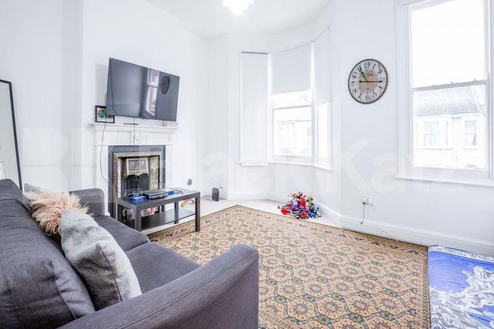 Cosy one bedroom property located close to Turnpike Lane Harringay Road, Harringay