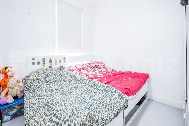 Cosy one bedroom property located close to Turnpike Lane Harringay Road, Harringay