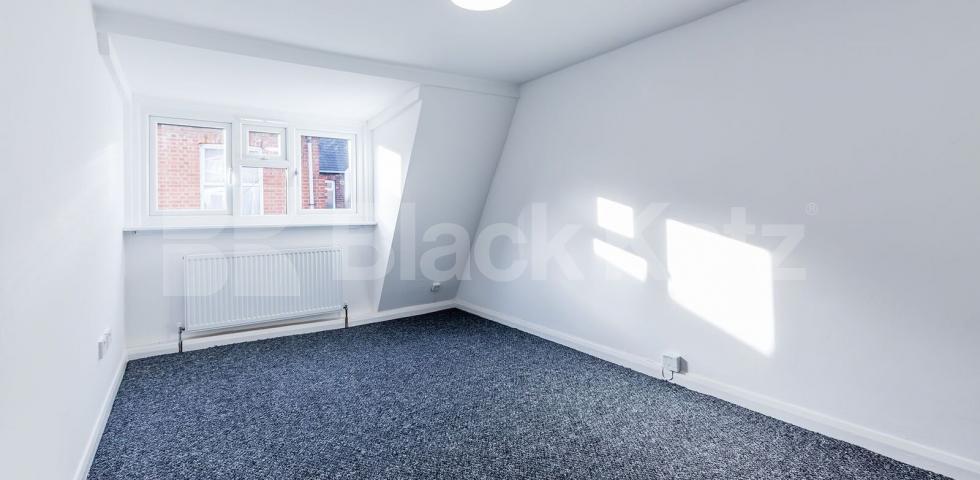 			Amazing newly refurbished1 Bed !, 1 Bedroom, 1 bath, 1 reception Flat			 Fairfax mews , Turnpike lane 