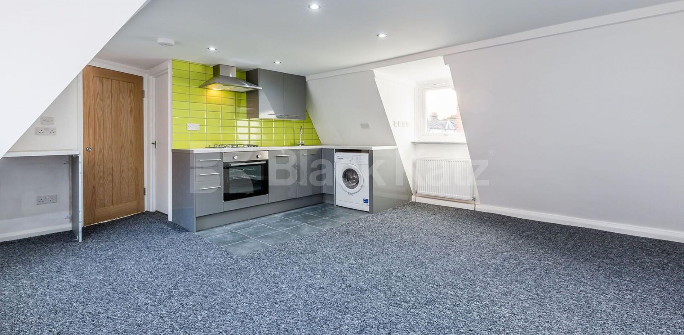 			Amazing newly refurbished1 Bed !, 1 Bedroom, 1 bath, 1 reception Flat			 Fairfax mews , Turnpike lane 