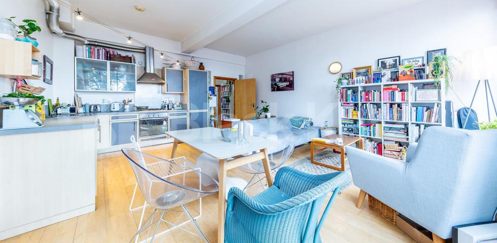 			2 BED WAREHOUSE CONVERTION, 2 Bedroom, 1 bath, 1 reception Apartment			 Dove Road, CANONBURY-ISLINGTON