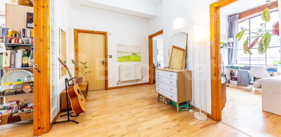 			2 BED WAREHOUSE CONVERTION, 2 Bedroom, 1 bath, 1 reception Apartment			 Dove Road, CANONBURY-ISLINGTON