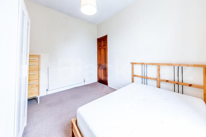 beautiful period conversion located on a highly sought after area Englefield Road, De Beauvoir Town