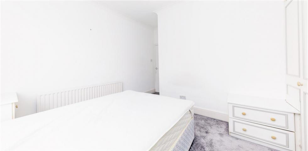 			2 Bedroom, 1 bath, 1 reception Apartment			 Shirland Road, MAIDA VALE
