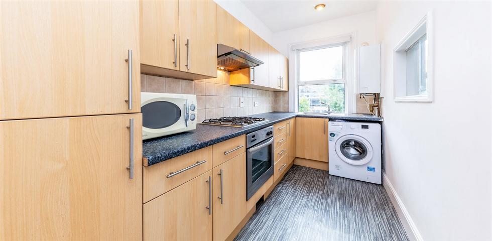 			2 Bedroom, 1 bath, 1 reception Apartment			 Shirland Road, MAIDA VALE