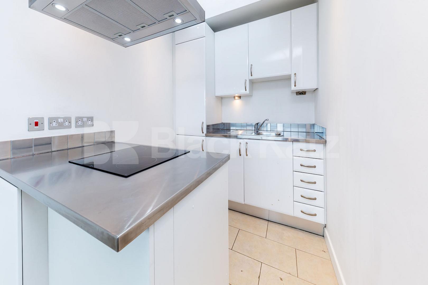 A beautiful Split level 1 bedroom with terrace in the heart of Angel Godson Street, Angel