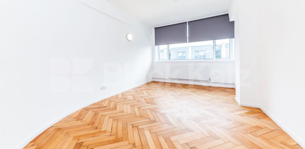 			NEWLY REFURBISHED SPACIOUS THREE BEDROOM , 3 Bedroom, 1 bath, 1 reception Flat			 GROVE HOUSE-TUDOR ROAD, HACKNEY-BETHNAL GREEN-LONDON FIELDS