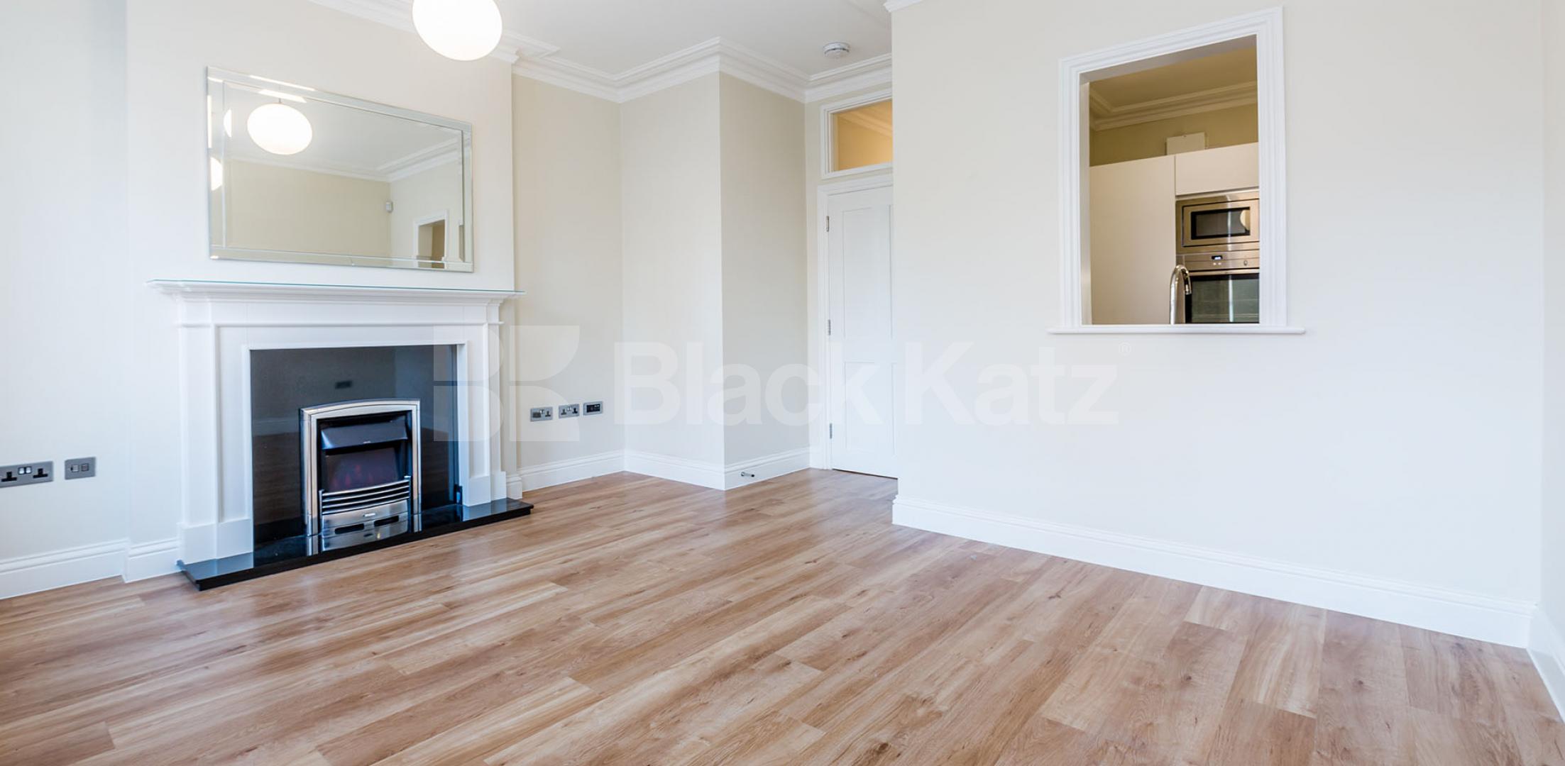 			NEW INSTRUCTION!, 2 Bedroom, 1 bath, 1 reception Apartment			 Liverpool Road, BARNSBURY-ANGEL-HIGHBURY