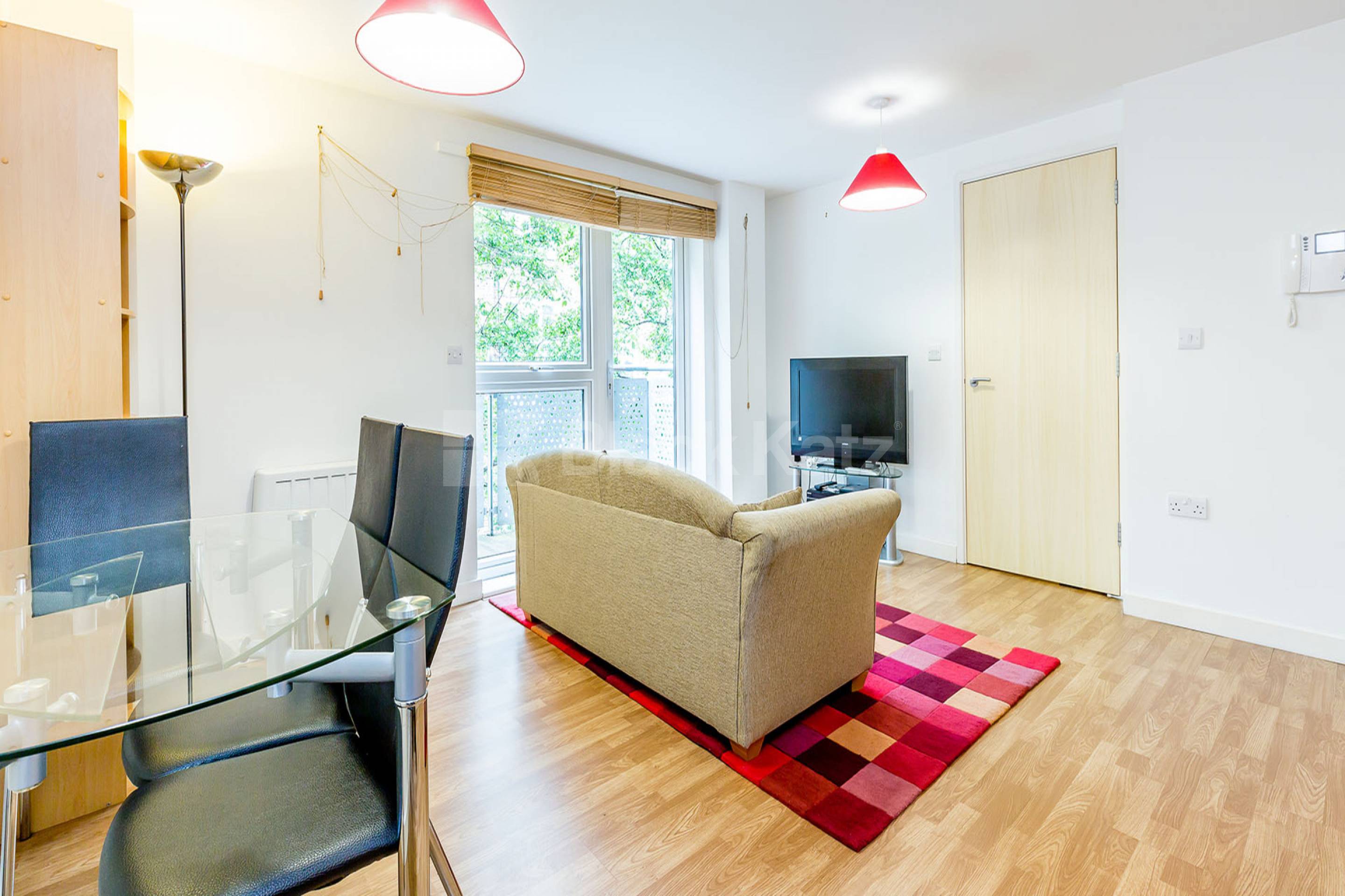 1 bedroom apartment located within a gated development with a balcony Oakleigh Court Murray Grove  , Hoxton / Shoreditch / Old Street N1