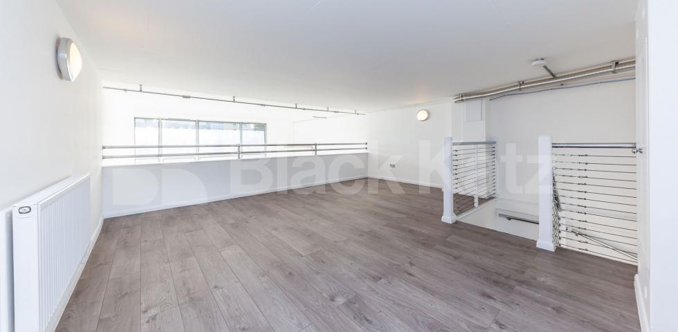 			STUNNING LIVE/WORK WAREHOUSE APARTMENT, 2 Bedroom, 1 bath, 1 reception Flat			 ABILITY PLAZA-KINGSLAND ROAD, DALSTON/HAGGERSTON