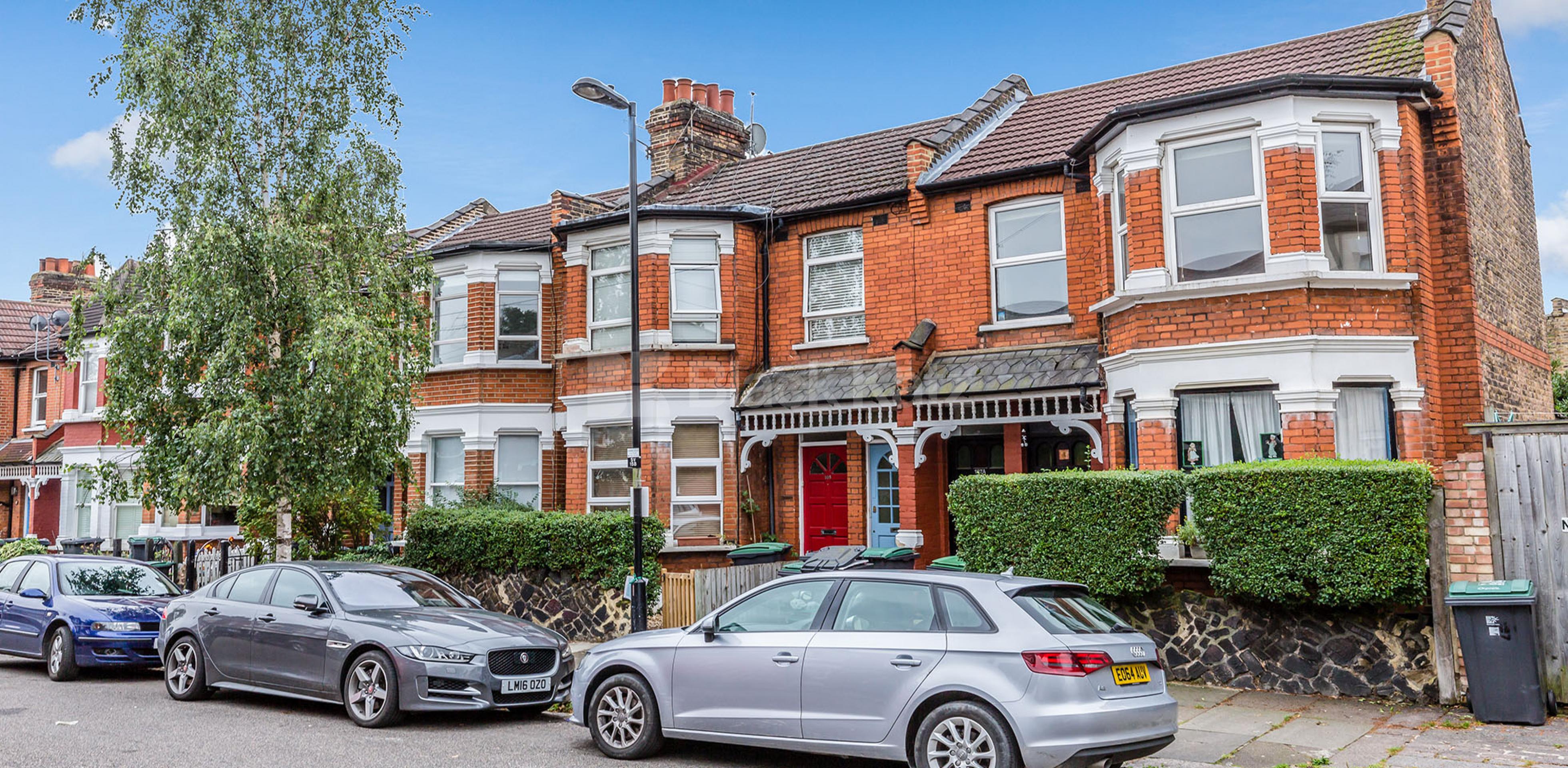 			2 Bedroom, 1 bath, 1 reception Flat			 South View Road, Crouch End/Alexandra Palace N8