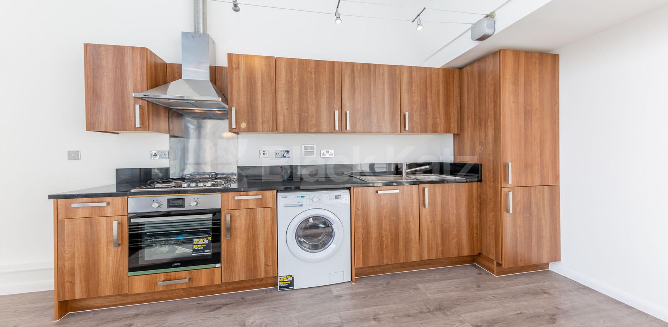 			STUNNING LIVE/WORK WAREHOUSE APARTMENT, 2 Bedroom, 1 bath, 1 reception Flat			 ABILITY PLAZA-KINGSLAND ROAD, DALSTON/HAGGERSTON