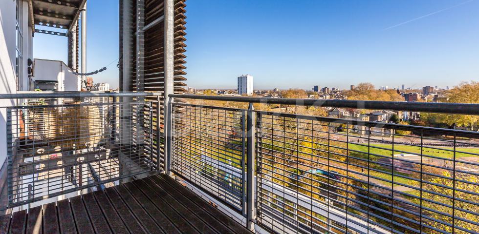 			STUNNING LIVE WORK APARTMENT, 1 Bedroom, 1 bath, 1 reception Flat			 ABILITY PLAZA-KINGSLAND ROAD, DALSTON/HAGGERSTON