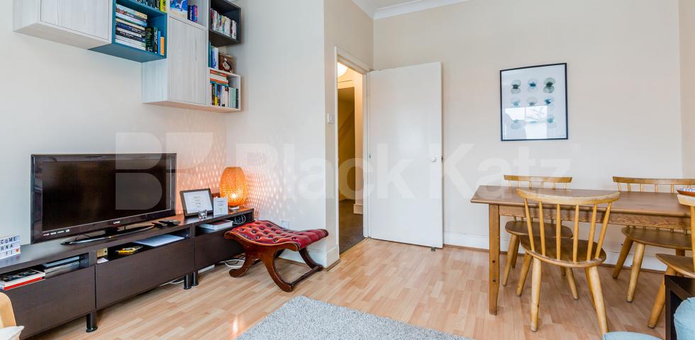 			New Instruction!, 2 Bedroom, 1 bath, 1 reception Ground Floor Flat			 Inderwick Road, Crouch End