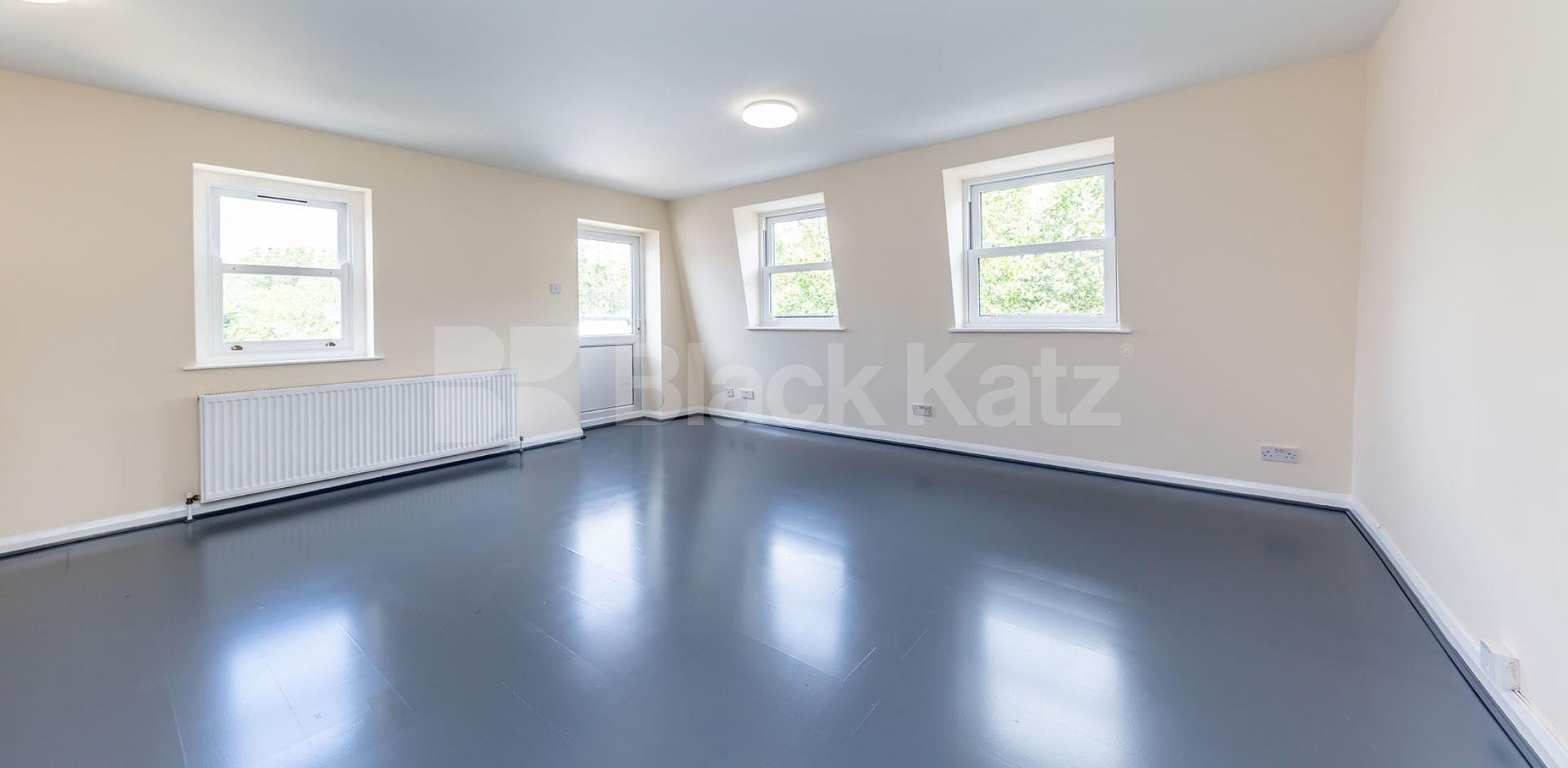 			REFURBISHED ONE BED WITH TERRACE, 1 Bedroom, 1 bath, 1 reception Apartment			 Dalston Lane E8, HACKNEY DOWNS / HACKNEY CENTRAL