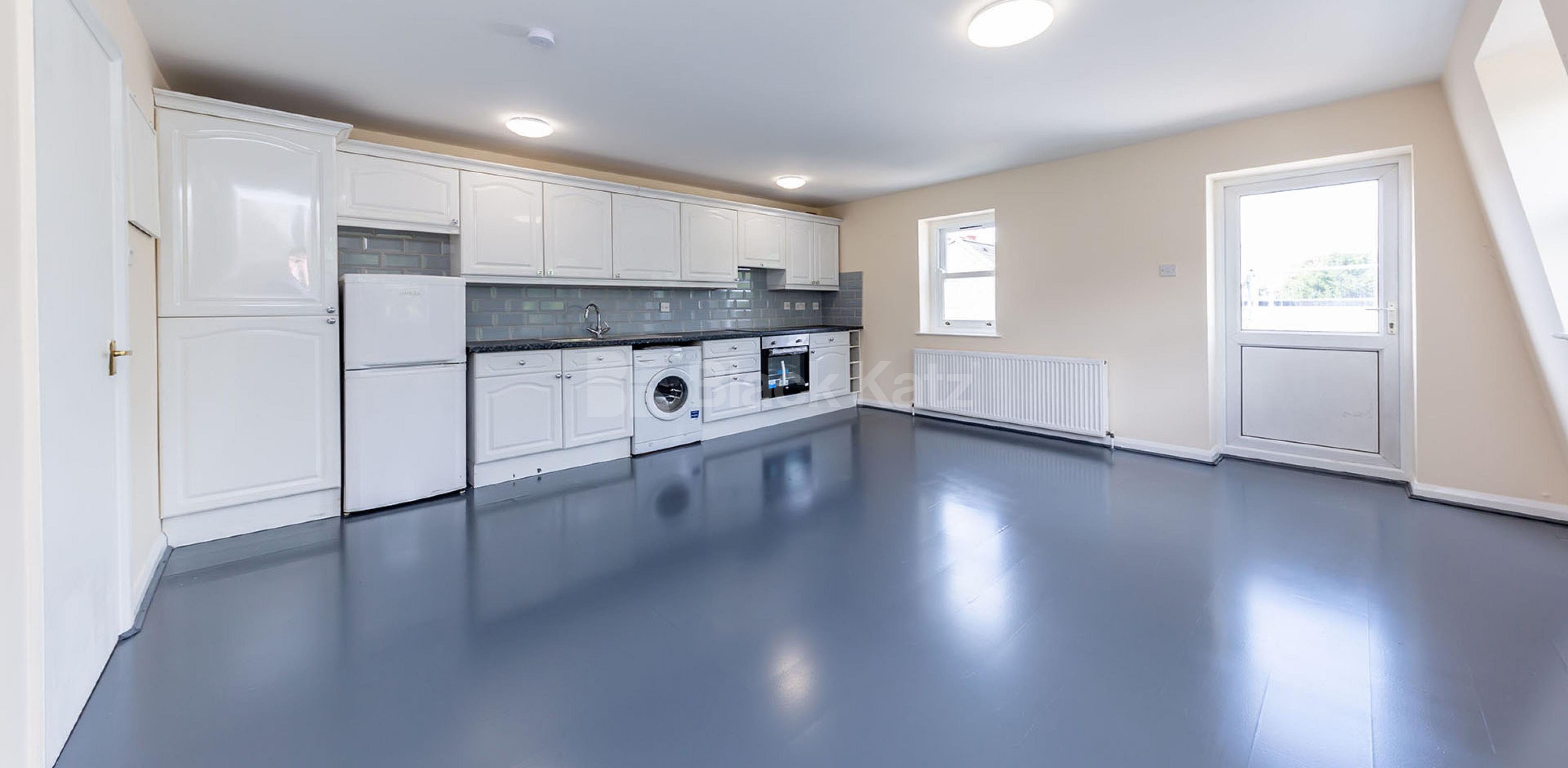 			REFURBISHED ONE BED WITH TERRACE, 1 Bedroom, 1 bath, 1 reception Apartment			 Dalston Lane E8, HACKNEY DOWNS / HACKNEY CENTRAL E8