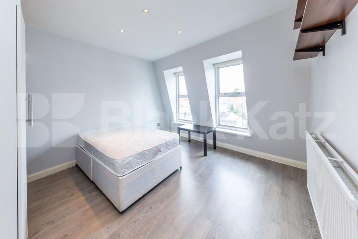 2 bedroom property for 2 sharers with balcony in Dalston  Dalston Lane, Dalston