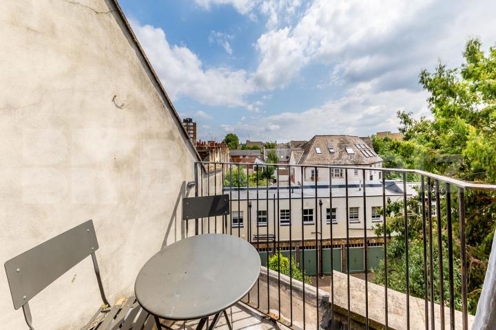 2 bedroom property for 2 sharers with balcony in Dalston  Dalston Lane, Dalston