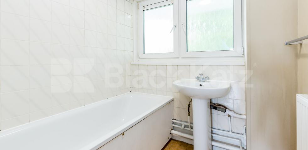 			NEW, 5 Bedroom, 1 bath, 1 reception Flat			 Pauntley Street, ARCHWAY 