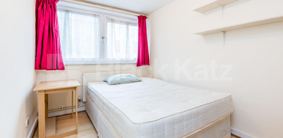 Spacious 4 bed with lounge by Notting Hill and Paddington Westbourne Park Road, NOTTING HILL