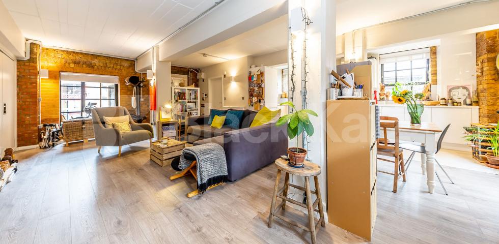 			WAREHOUSE CONVERSION WITH FLEXIBLE ROOM ARRANGEMENTS, 2 Bedroom, 1 bath, 1 reception Flat			 SPRINGFIELD HOUSE LOFTS-TYSSEN STREET, DALSTON-HAGGERSTON-SHOREDITCH