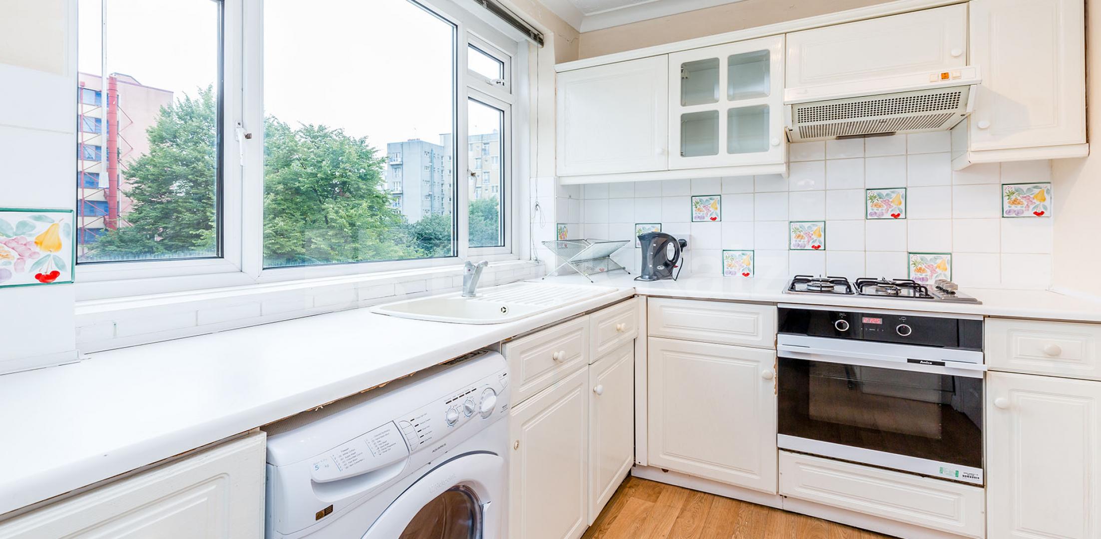 Recently refurbished 3 bedroom flat in a great location Harrington Street, Camden / Euston