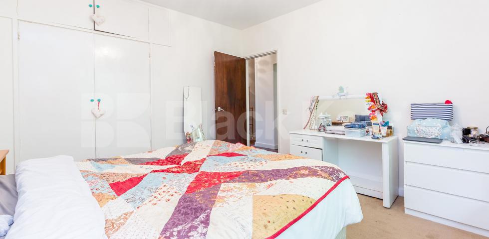 			NEW INSTRUCTION!, 3 Bedroom, 1 bath, 1 reception Flat			 Sheldon Avenue, HIGHGATE