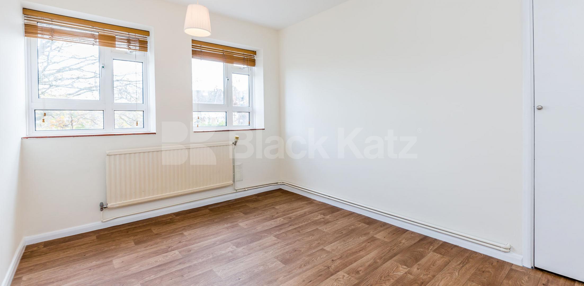 			New Instruction In Heart Of Crouch End !, 3 Bedroom, 1 bath, 1 reception Flat			 Lynton Road , Crouch End