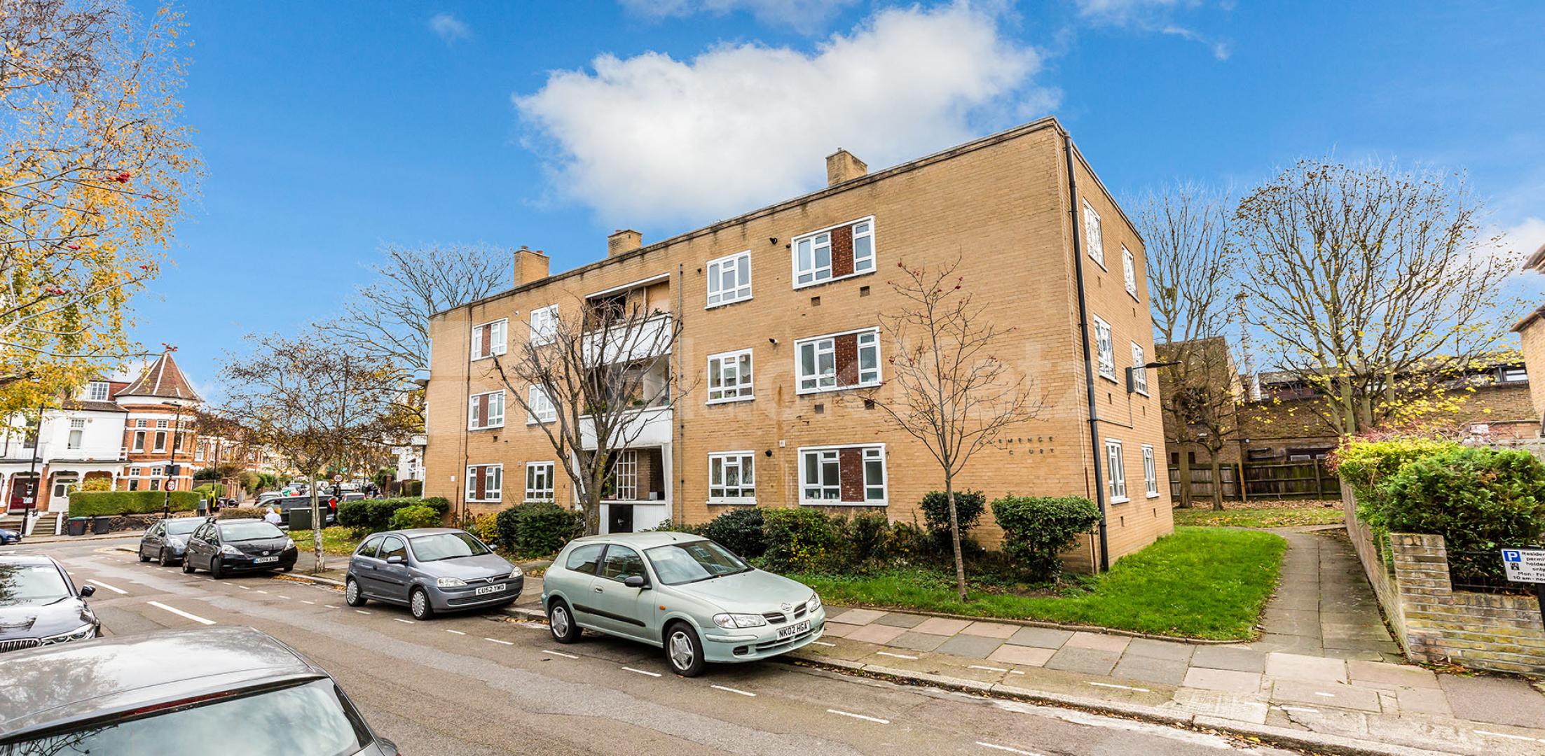 			New Instruction In Heart Of Crouch End !, 3 Bedroom, 1 bath, 1 reception Flat			 Lynton Road , Crouch End