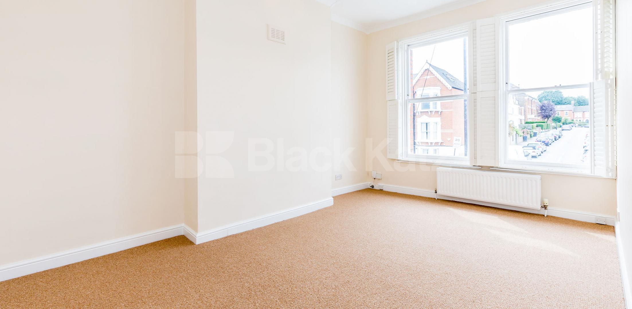 			2 Bedroom, 1 bath, 1 reception Flat			 Ferme Park road, Crouch End