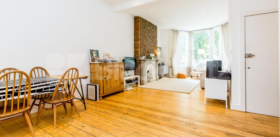 			STUNNING 3 BEDROOM GARDEN FLAT, 3 Bedroom, 1 bath, 1 reception Flat			 Northwold Road, STOKE NEWINGTON