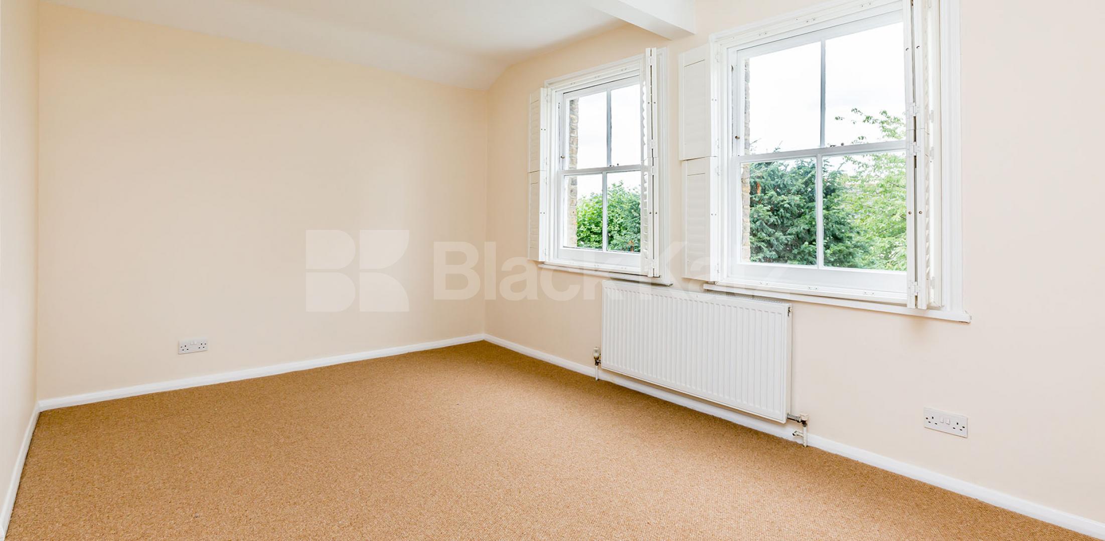 			2 Bedroom, 1 bath, 1 reception Flat			 Ferme Park road, Crouch End