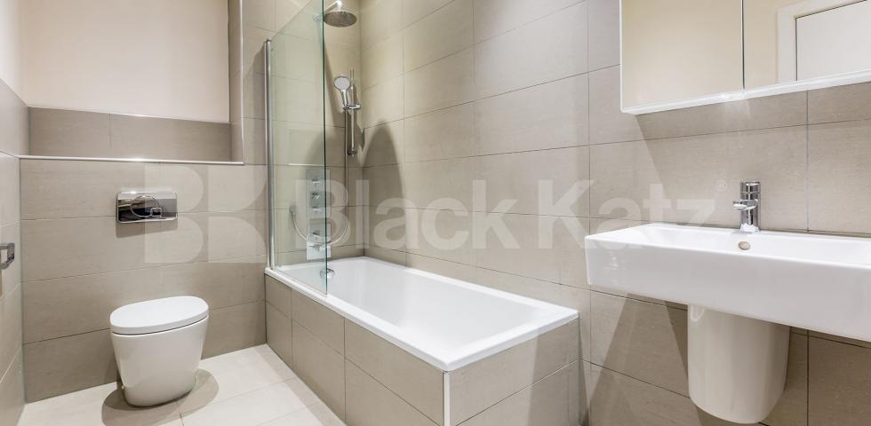 			WAREHOUSE CONVERSION IN ANGEL-OLD STREET-SHOREDITCH, 1 Bedroom, 1 bath, 1 reception Flat			 EAGLE HOUSE-EAGLE WHARF ROAD, ANGEL-OLD STREET-SHOREDITCH