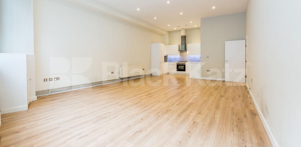 			WAREHOUSE CONVERSION IN ANGEL-OLD STREET-SHOREDITCH, 1 Bedroom, 1 bath, 1 reception Flat			 EAGLE HOUSE-EAGLE WHARF ROAD, ANGEL-OLD STREET-SHOREDITCH