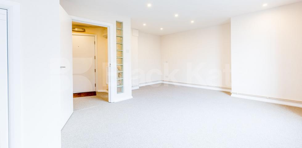 			NEWLY REFURBISHED WAREHOUSE CONVERSION, 1 Bedroom, 1 bath, 1 reception Flat			 Henshall Street, ISLINGTON-CANONBURY