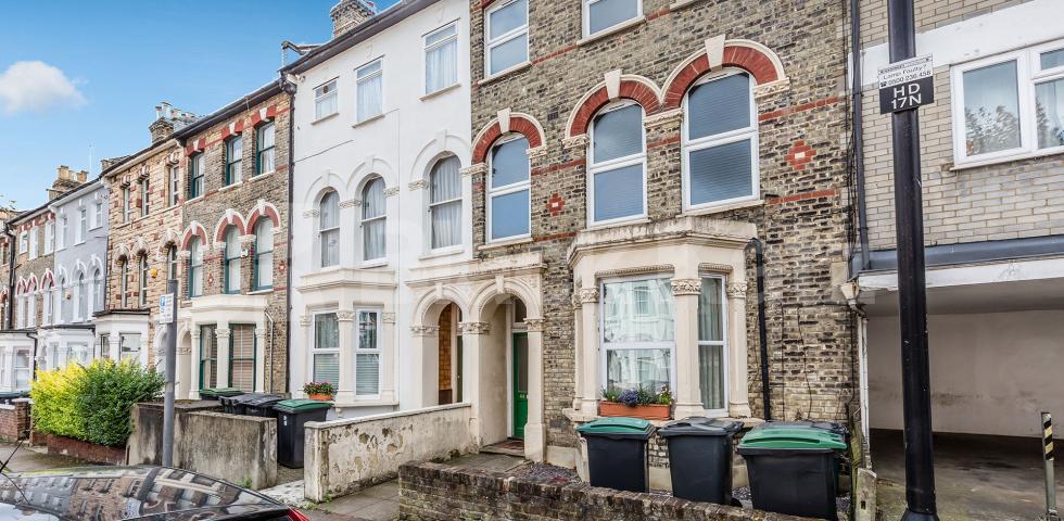 			3 Bedroom, 1 bath, 1 reception Flat			 Hampden Road, Haringey