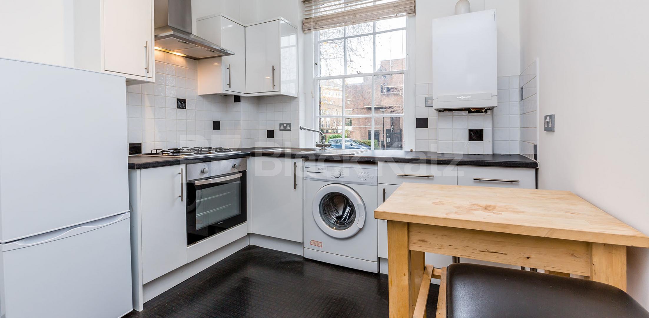 			BEAUTIFUL PERIOD CONVERSION , 2 Bedroom, 1 bath, 1 reception Flat			 Tibberton Square , ISLINGTON-CANONBURY-ANGEL